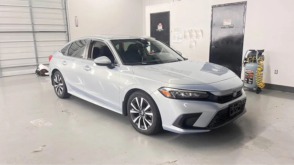 2022 Honda Civic 11th Gen - Image 2 of 17