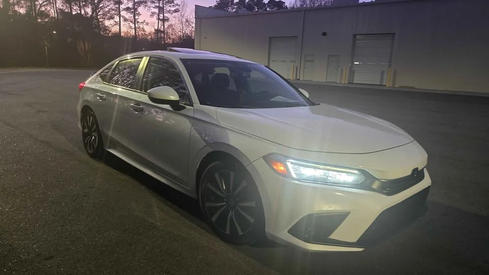2022 Honda Civic 11th Gen - Image 2 of 14