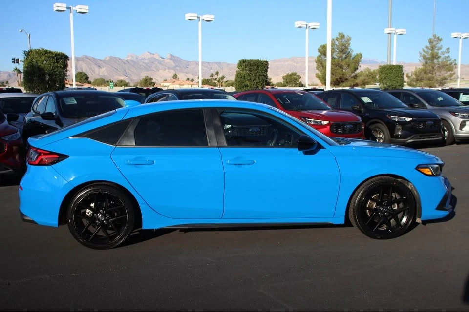 2022 Honda Civic 11th Gen - Image 6 of 10