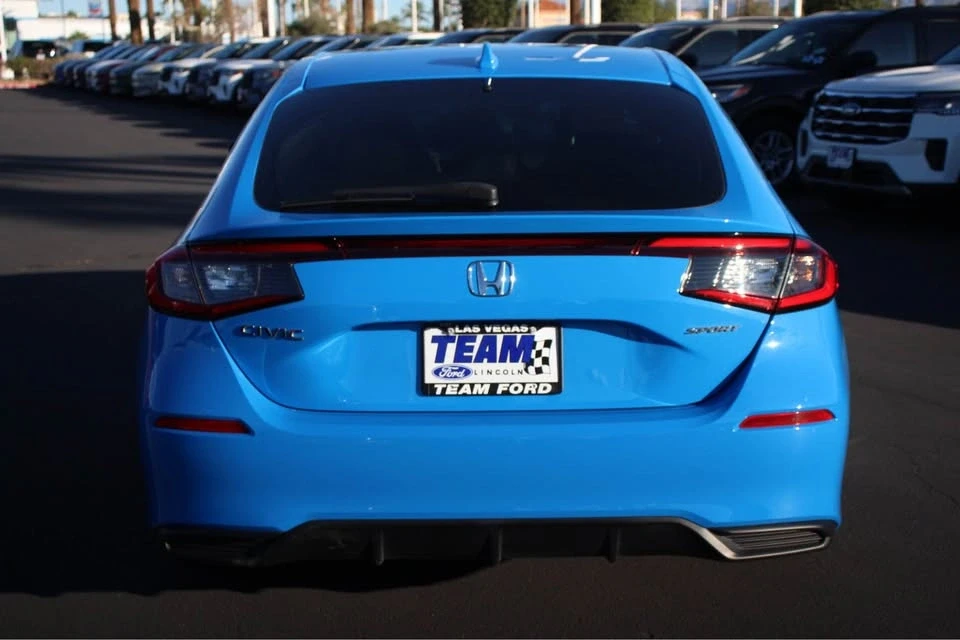 2022 Honda Civic 11th Gen - Image 8 of 10