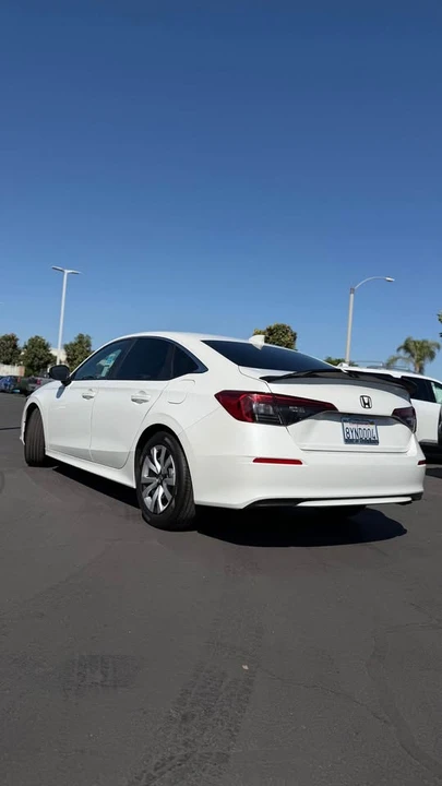 2022 Honda Civic 11th Gen - Image 2 of 7
