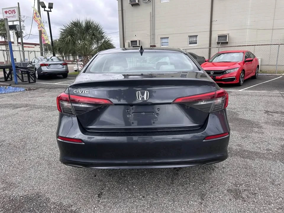 2022 Honda Civic 11th Gen - Image 2 of 18