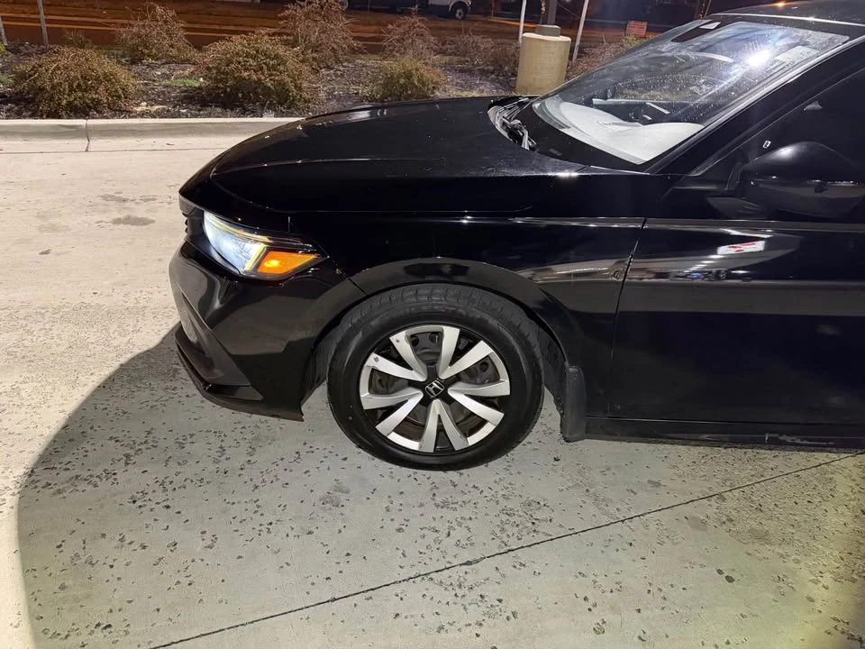 2022 Honda Civic 11th Gen - Image 2 of 14