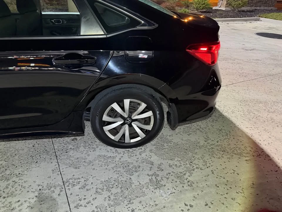 2022 Honda Civic 11th Gen - Image 3 of 14