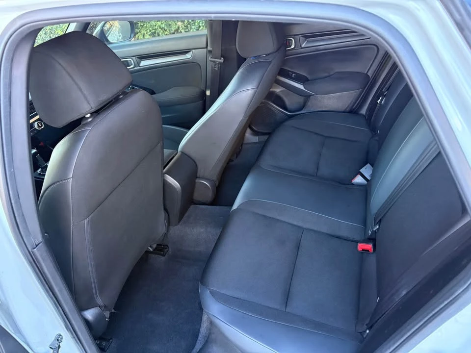 2022 Honda Civic 11th Gen - Image 8 of 17