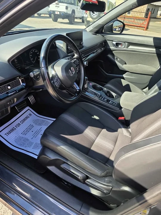 2022 Honda Civic 11th Gen - Image 12 of 13