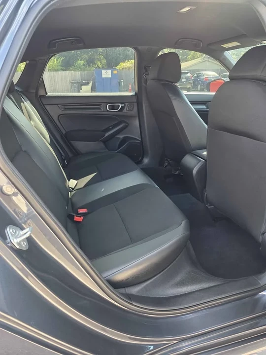 2022 Honda Civic 11th Gen - Image 8 of 13