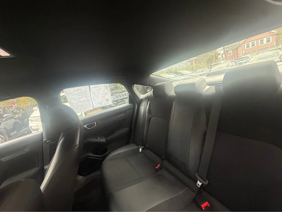 2022 Honda Civic 11th Gen - Image 8 of 12