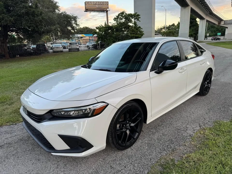 2022 Honda Civic 11th Gen - Image 8 of 13