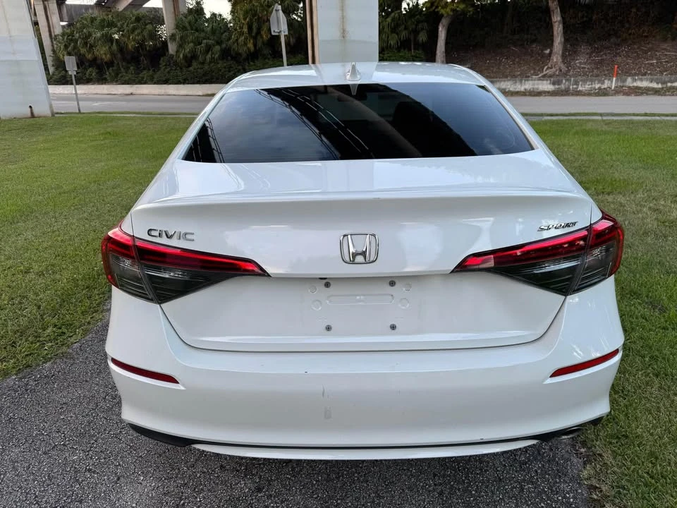 2022 Honda Civic 11th Gen - Image 12 of 13
