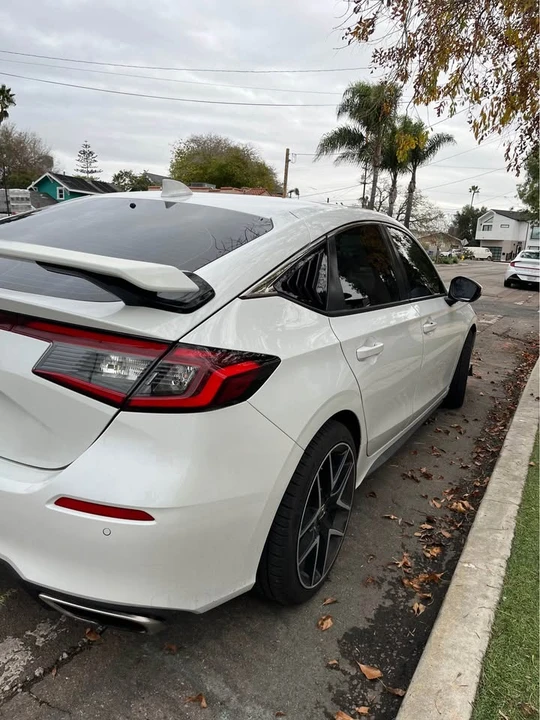 2022 Honda Civic 11th Gen - Image 3 of 5