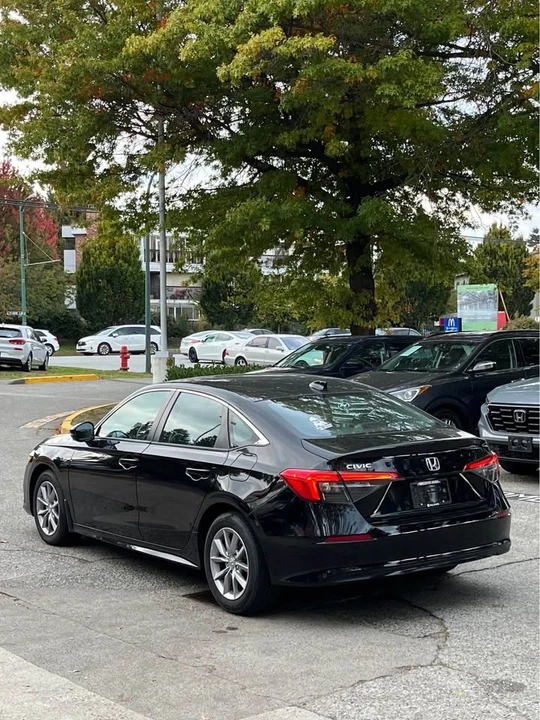 2022 Honda Civic 11th Gen - Image 4 of 11