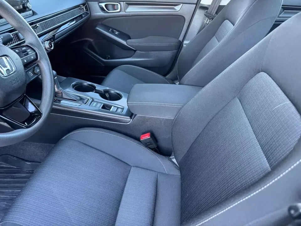 2022 Honda Civic 11th Gen - Image 10 of 18