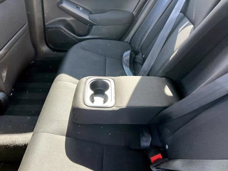 2022 Honda Civic 11th Gen - Image 9 of 10