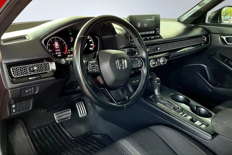 2022 Honda Civic 11th Gen - Image 12 of 17