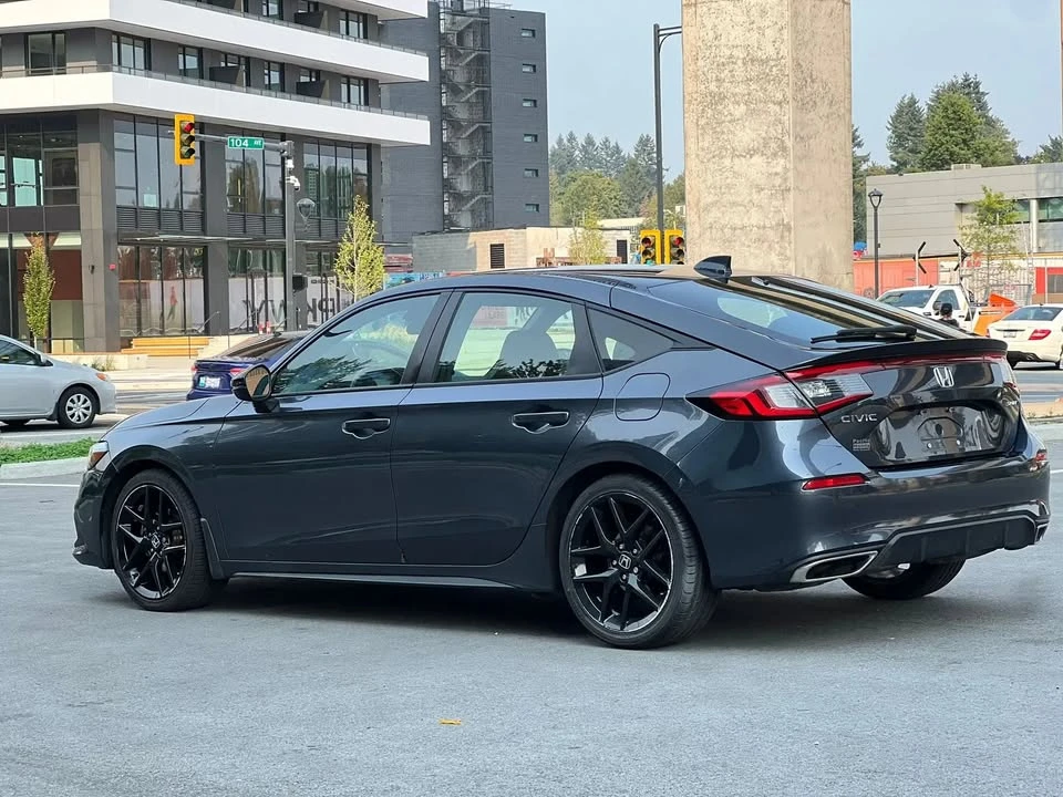 2022 Honda Civic 11th Gen - Image 5 of 10