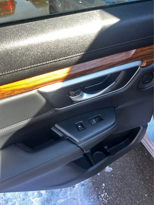 2022 Honda CR-V 5th Gen - Image 10 of 11