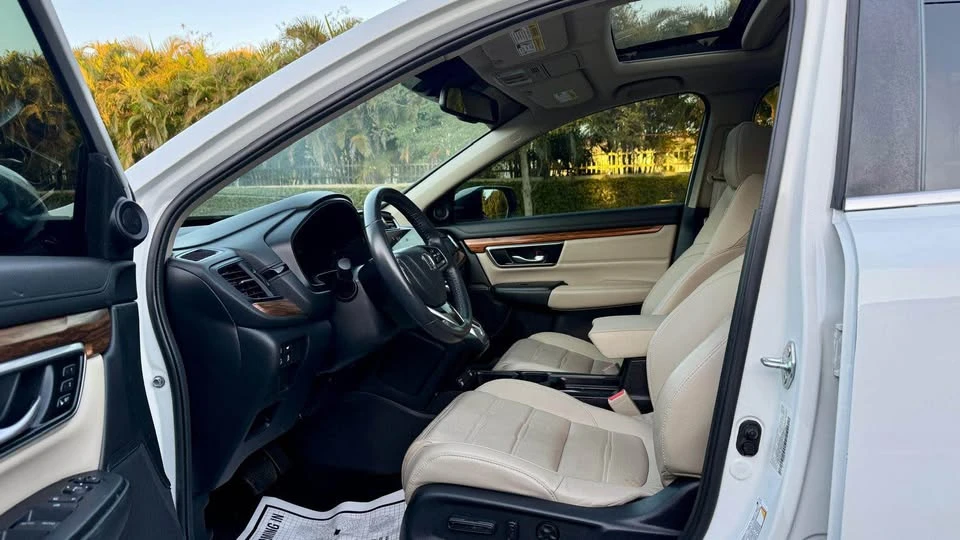 2022 Honda CR-V 5th Gen - Image 5 of 8