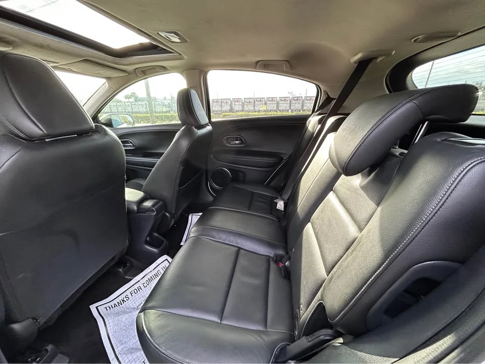 2022 Honda CR-V 5th Gen - Image 10 of 13
