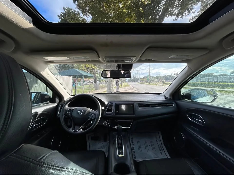 2022 Honda CR-V 5th Gen - Image 9 of 13