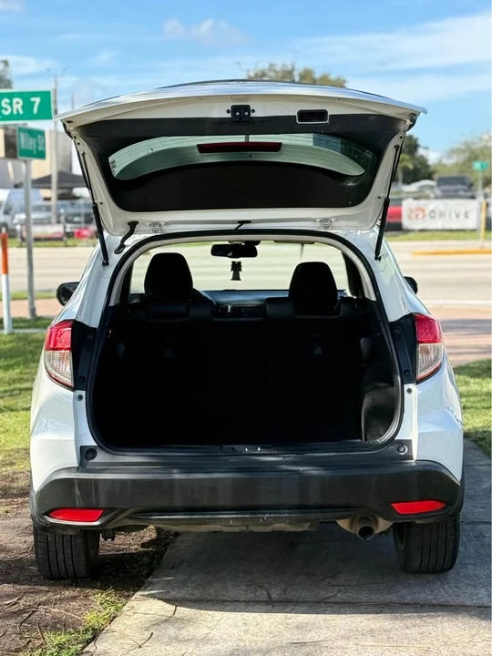 2022 Honda CR-V 5th Gen - Image 7 of 14