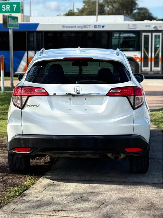 2022 Honda CR-V 5th Gen - Image 5 of 13