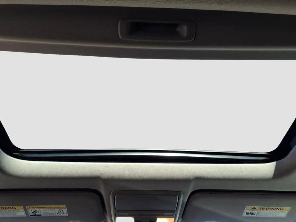 2022 Honda CR-V 5th Gen - Image 15 of 19