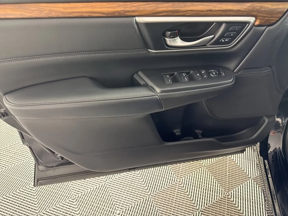 2022 Honda CR-V 5th Gen - Image 9 of 16