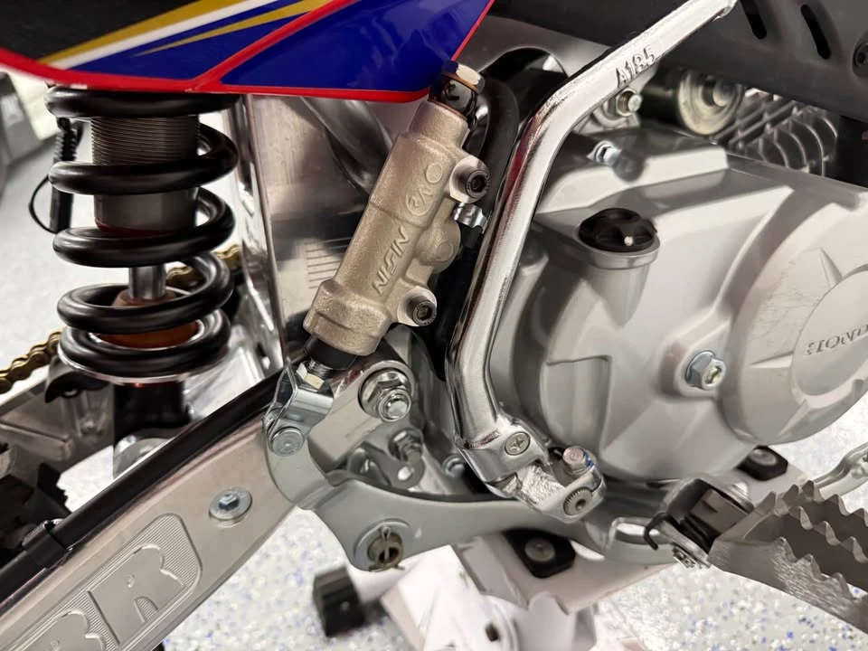 2022 Honda CRF - Image 5 of 8