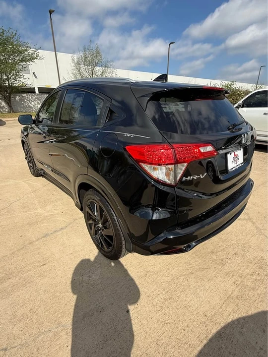 2022 Honda HR-V 3rd Gen - Image 4 of 9