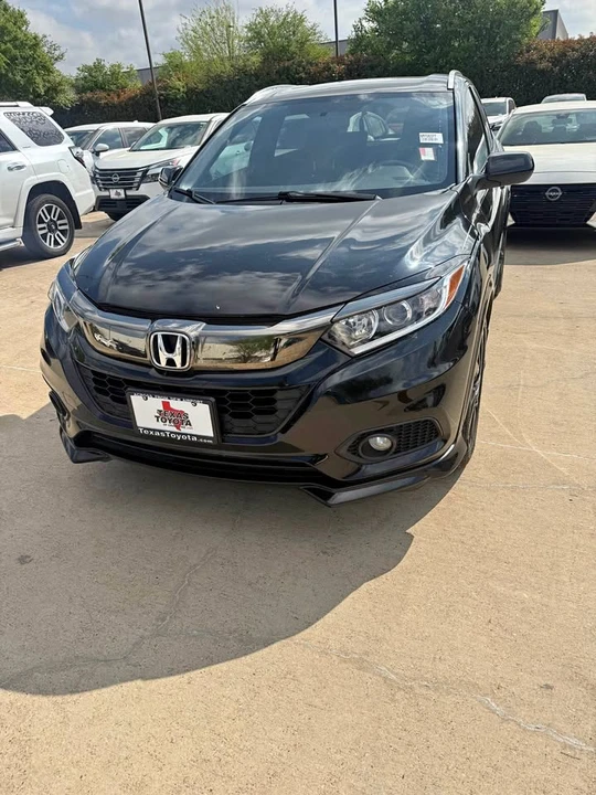 2022 Honda HR-V 3rd Gen - Image 2 of 9