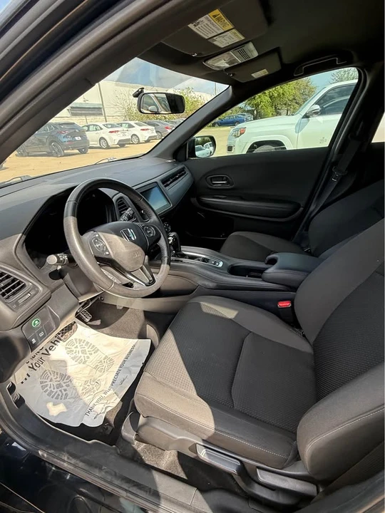 2022 Honda HR-V 3rd Gen - Image 6 of 9