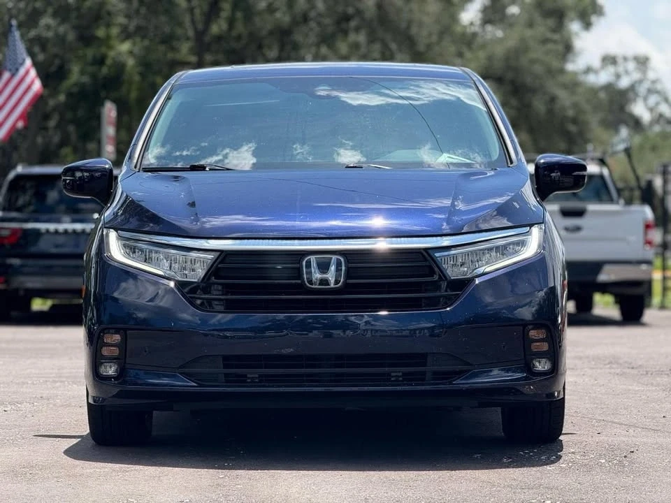 2022 Honda Odyssey - Image 2 of 16