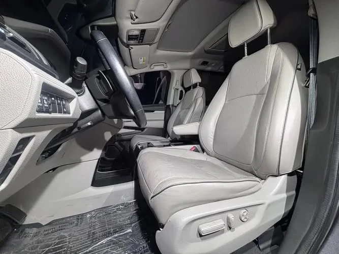 2022 Honda Odyssey - Image 8 of 15