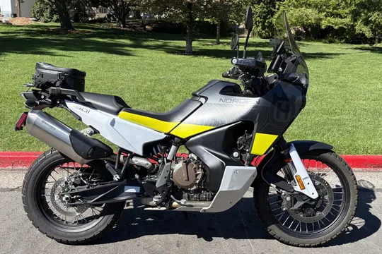 2022 Husqvarna Norden 901