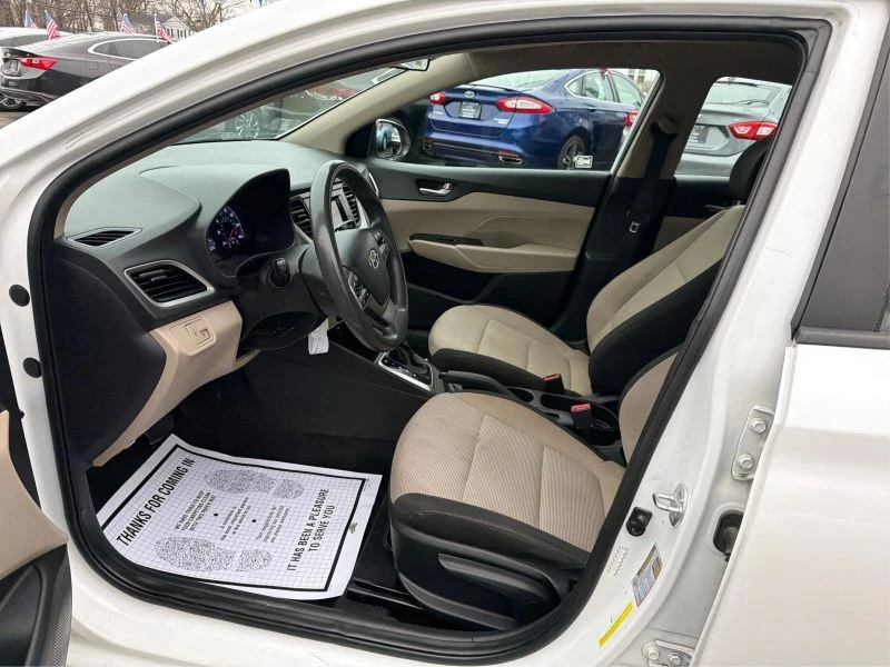 2022 Hyundai Accent - Image 9 of 12