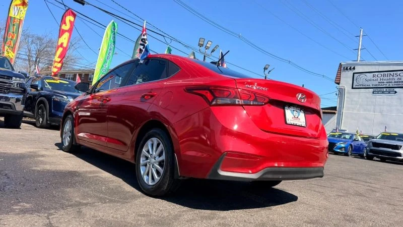 2022 Hyundai Accent - Image 8 of 12