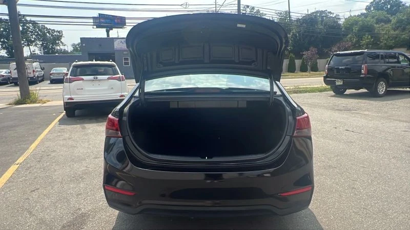 2022 Hyundai Accent - Image 9 of 12