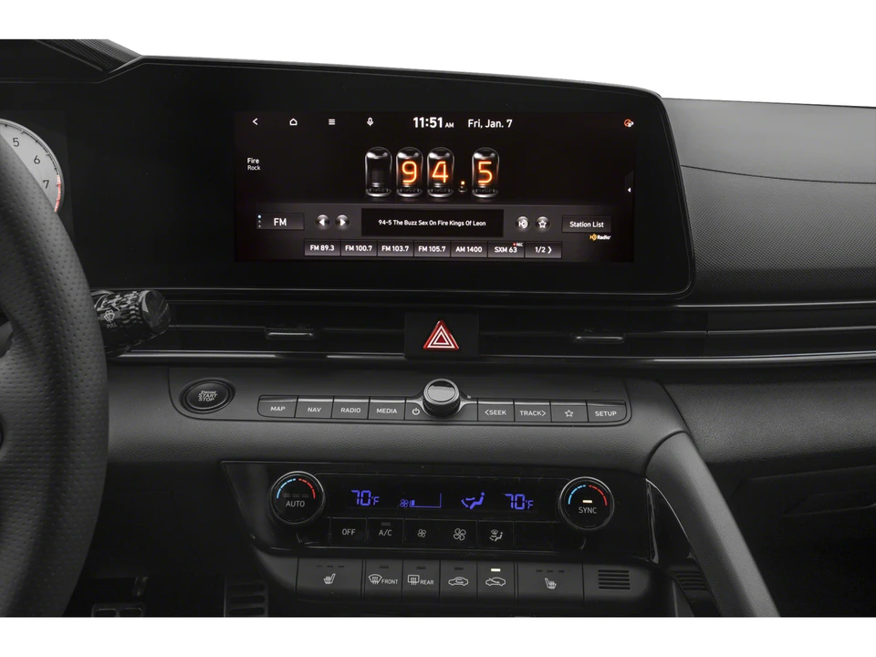 2022 Hyundai Elantra - Image 10 of 16