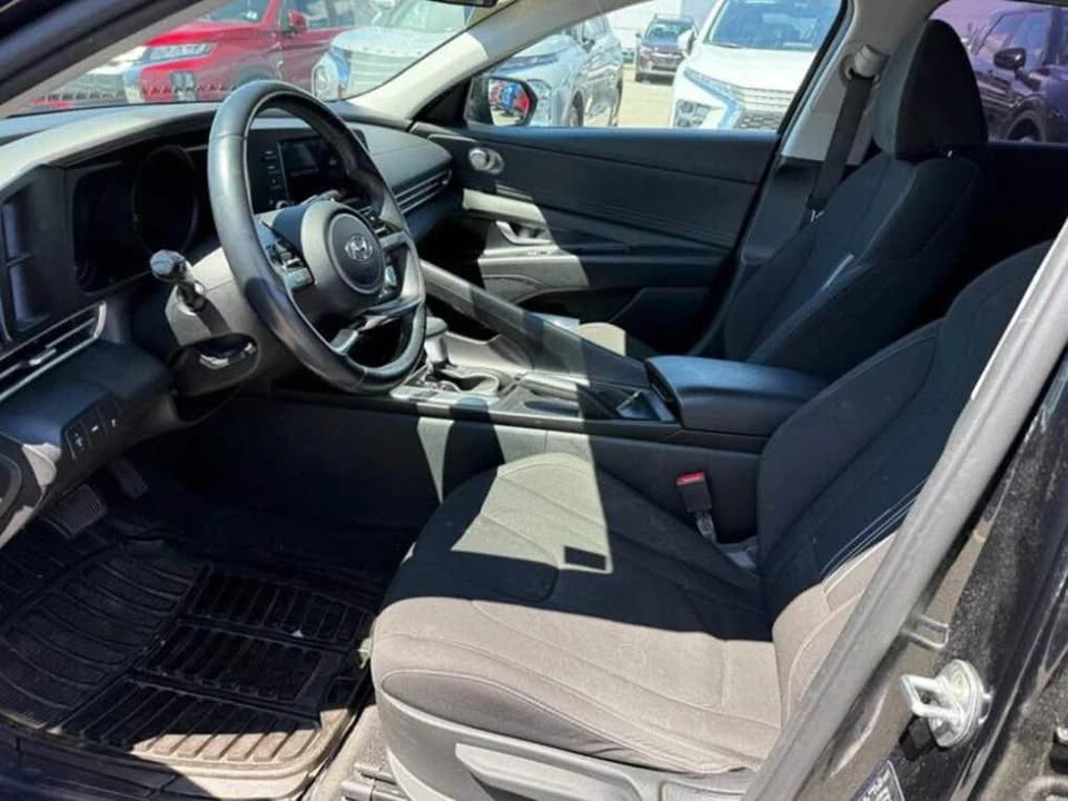 2022 Hyundai Elantra - Image 5 of 11