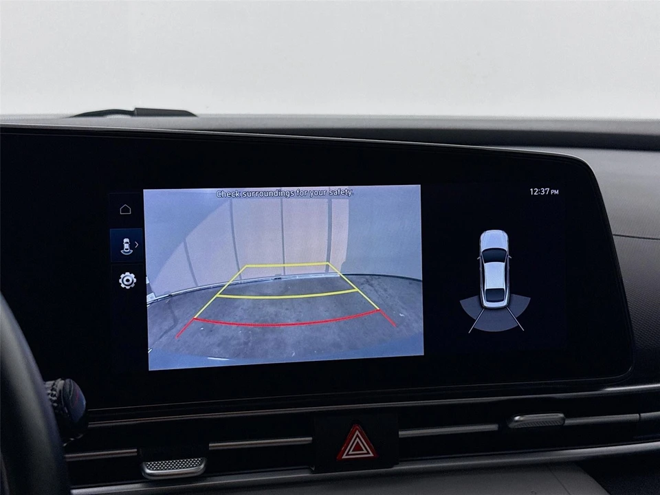 2022 Hyundai Elantra - Image 13 of 21