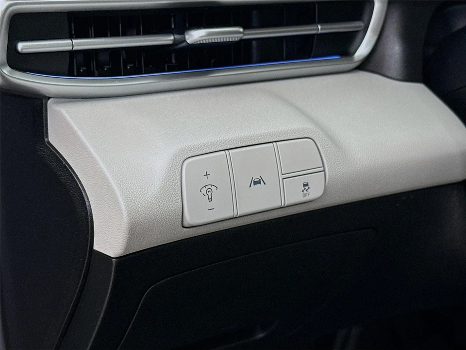2022 Hyundai Elantra - Image 10 of 21