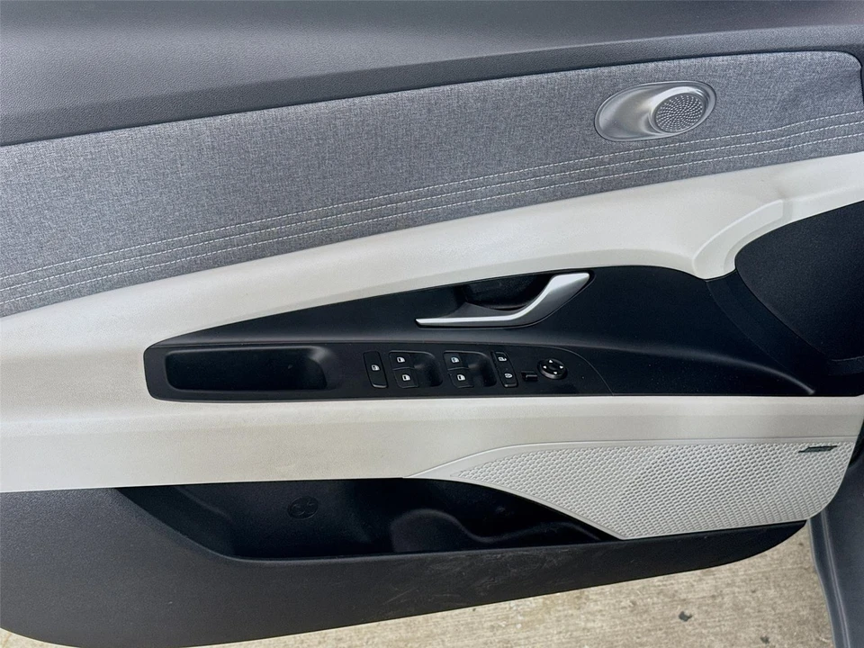2022 Hyundai Elantra - Image 11 of 14