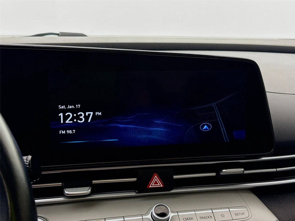 2022 Hyundai Elantra - Image 14 of 21