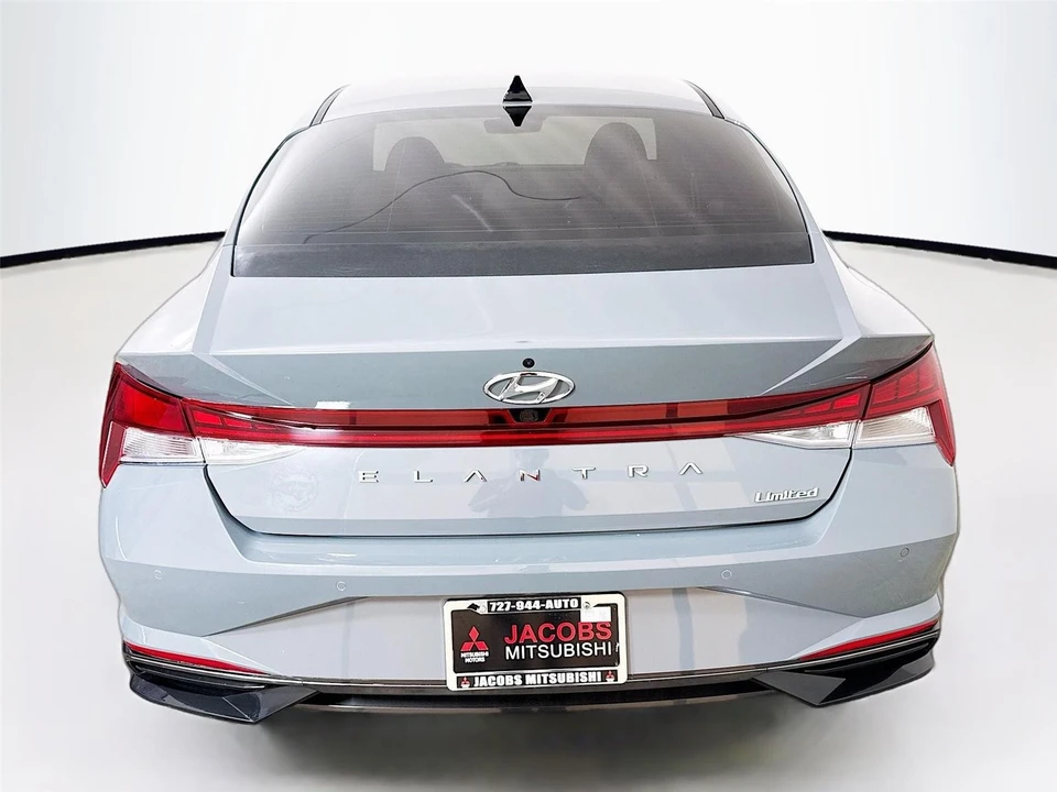 2022 Hyundai Elantra - Image 6 of 21