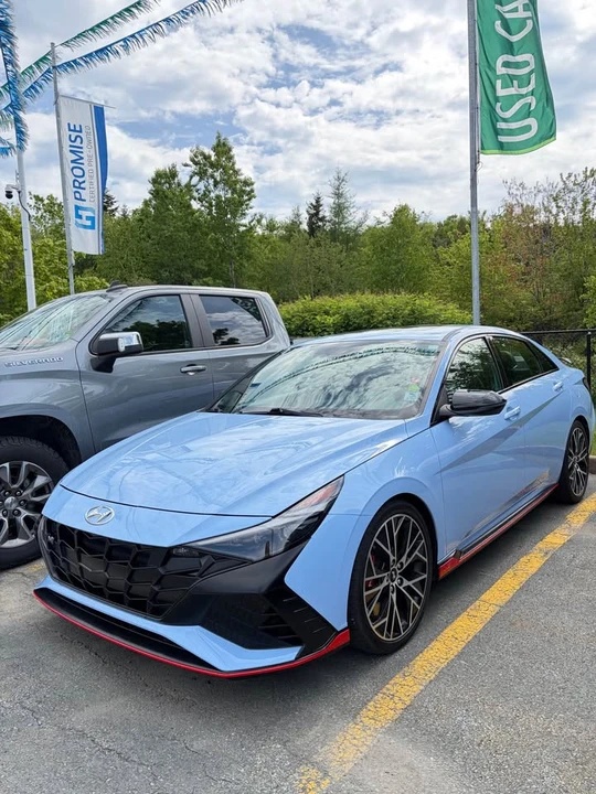 2022 Hyundai Elantra - Image 2 of 9