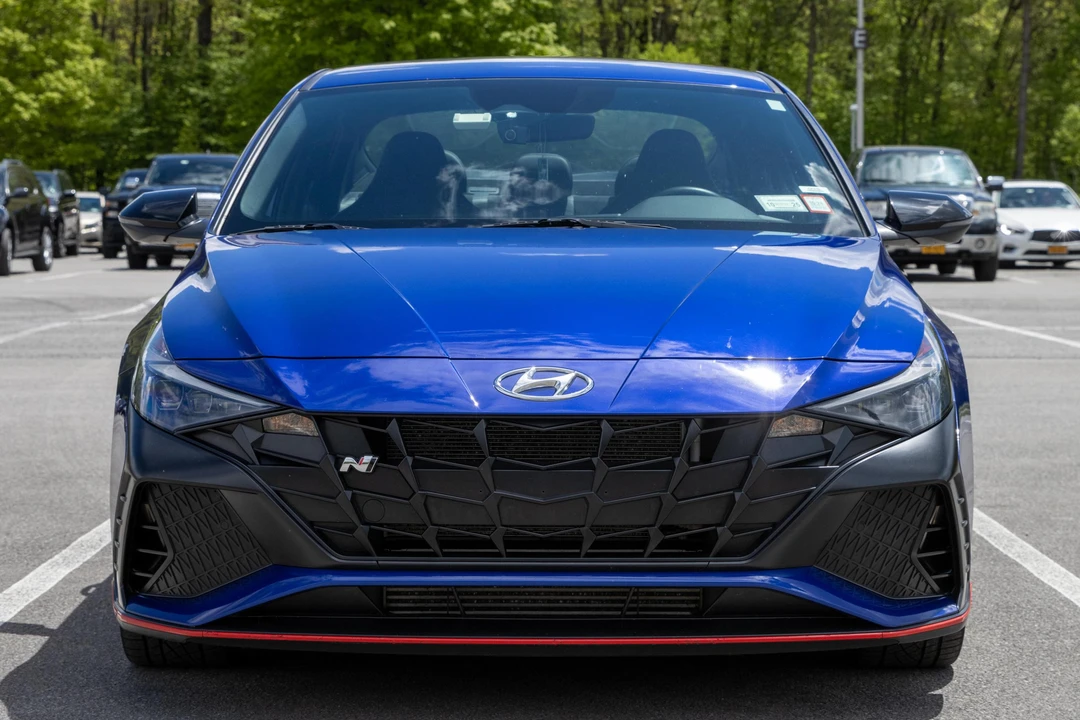 2022 Hyundai Elantra - Image 2 of 30