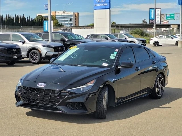 2022 Hyundai Elantra - Image 9 of 27
