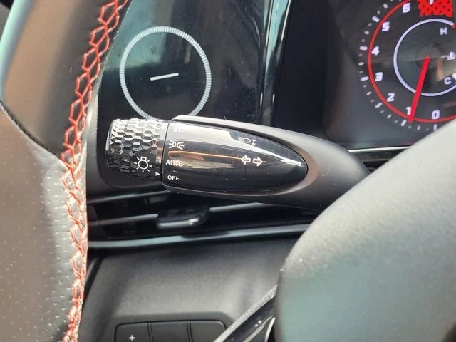 2022 Hyundai Elantra - Image 23 of 27