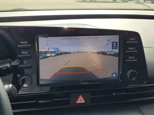 2022 Hyundai Elantra - Image 25 of 27